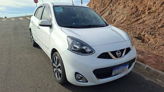 NISSAN MARCH 1.6 SL 16V FLEX 4P MANUAL NISSAN MARCH 1.6 SL 16V FLEX 4P MANUAL